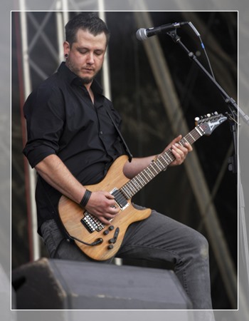 Ein Foto von Casiopeias Gitarristen Fabian Wieser